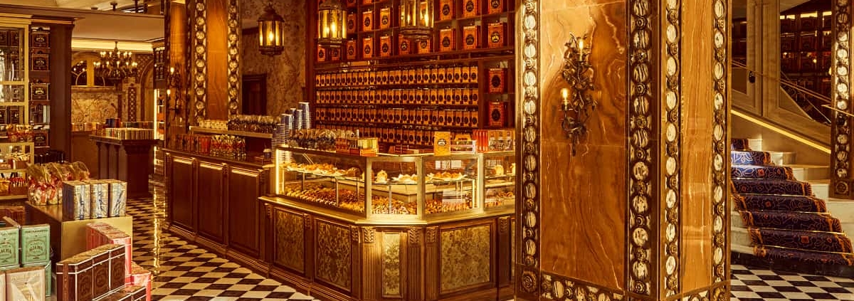 Bacha Coffee Paris Champs-Élysées