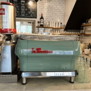 1-cafe-svp-La-Marzocco La Marzocco : machine à café italienne devenue icône des coffee shop