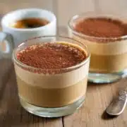 Mousse au café et mascarpone sans cuisson : la recette du dessert express